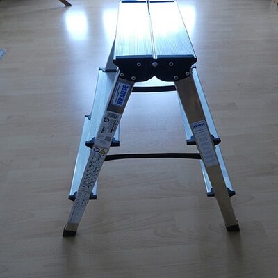 Kleine Montageleiter aus Aluminium